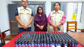 বরিশালে গোয়েন্দা পুলিশের অভিযানে ফেন্সিসহ নারী আটক
