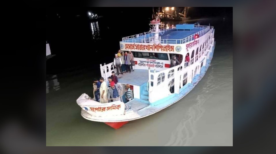 বরিশালের সকল নৌ রুটে লঞ্চ চলাচল স্বাভাবিক