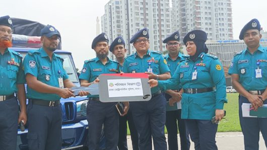 পুলিশি কাজে গতিশীলতা ফেরাতে যুক্ত হচ্ছে ৫০ গাড়ি, হস্তান্তর ১০টি