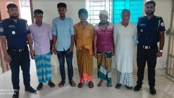 বরিশালের আর্ন্তজেলার ডাকাত সর্দার ও গরু চোরের সম্রাট বোবা রত্তনসহ আটক ৫
