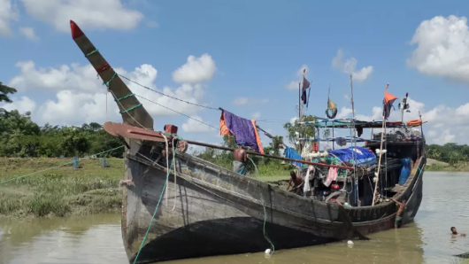 ভারতীদের নিয়ে দুশ্চিন্তায় জেলেরা নিষেধাজ্ঞা রক্ষায় সচেষ্ট