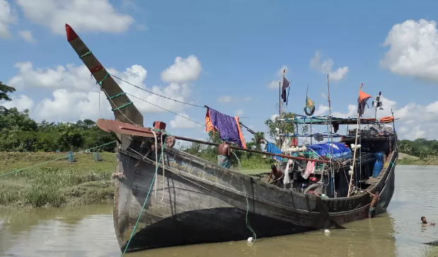 ভারতীদের নিয়ে দুশ্চিন্তায় জেলেরা নিষেধাজ্ঞা রক্ষায় সচেষ্ট