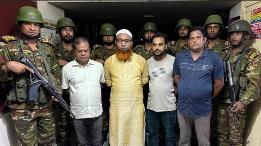 গৌরনদী চাঁদা না পেয়ে ব্যবসায়ীকে মারধর, বিএনপির এস এম জাকিরসহ ৪ নেতা– গ্রেপ্তার