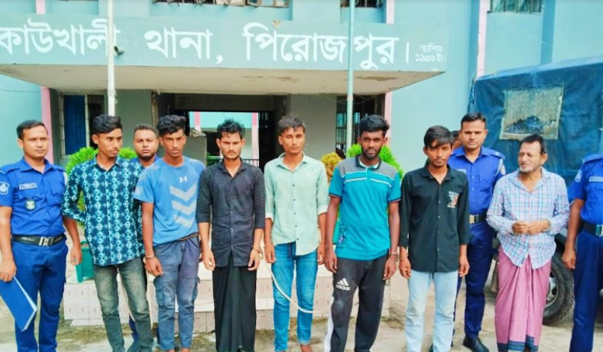 বরিশালে নিরাপদ সড়ক দিবস উপলক্ষে আলোচনা সভা অনুষ্ঠিত