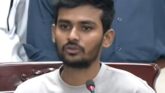 চার ঘণ্টা করে ট্রাফিক পুলিশের দায়িত্ব পালন করবে শিক্ষার্থীরা:: উপদেষ্টা আসিফ মাহমুদ