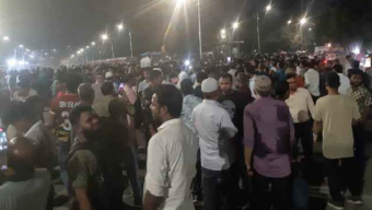 বঙ্গভবনের সামনে বিক্ষোভ: রাষ্ট্রপতির পদত্যাগের দাবিতে