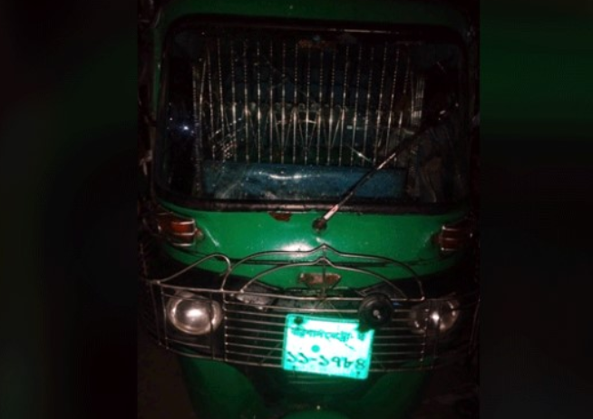 বরিশালে সিএনজির ধাক্কায় পথচারী নিহত