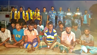 বরিশালে নিষেধাজ্ঞা অমান্য করে ইলিশ ধরায় ৬ দিনে ৯৪ জেলের কারাদণ্ড