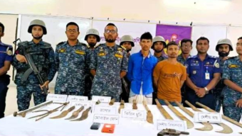 ভোলা ইলিশায় যৌথবাহিনীর অভিযানে আগ্নেয়াস্ত্রসহ ২ ডাকাত আটক
