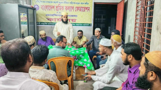 সাংবাদিকদের সঙ্গে মেহেন্দিগঞ্জ শ্রমিক কল্যাণ ফেডারেশনের মতবিনিময় সভা অনুষ্ঠিত