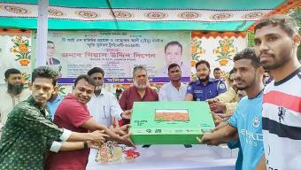মেহেন্দিগঞ্জে এম মতিউর রহমান ও মোহাম্মদ আলী টেনু স্মৃতির ফুটবল ফাইনাল অনুষ্ঠিত