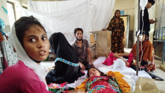 বাকেরগঞ্জে এইচপিভি টিকা নেয়ার পর বিদ্যালয়ে ৭ শিক্ষার্থী অসুস্থ
