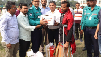 সুবিধাবঞ্চিত মানুষের পাশে পুলিশর কমিশনার শফিকুল ইসলাম