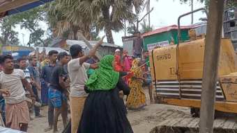 কুয়াকাটায় চার শতাধিক অবৈধ স্থাপনা উচ্ছেদ, দ্বিতীয় দিনে অভিযান