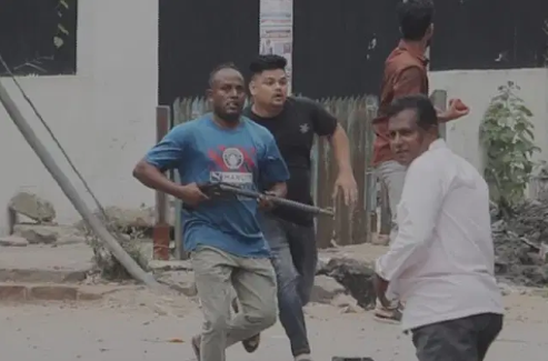 ছাত্র-জনতার আন্দোলনে ২৮টি গুলিবর্ষণকারী যুবলীগ কর্মী তৌহিদুল গ্রেপ্তার