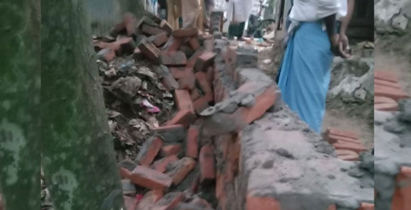 মুলাদীতে চাঁদা না পেয়ে ব্যবসায়ীর দোকান ভাঙচুর আ.লীগ কর্মীর