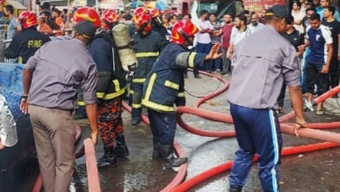 ফার্মগেটের মানসী প্লাজায় আগুন, নিয়ন্ত্রণে কাজ করছে ৫ ইউনিট