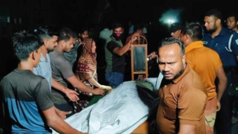 ট্রাকের চাকায় পৃষ্ট হয়ে এক সাইকেল আরোহি নিহত