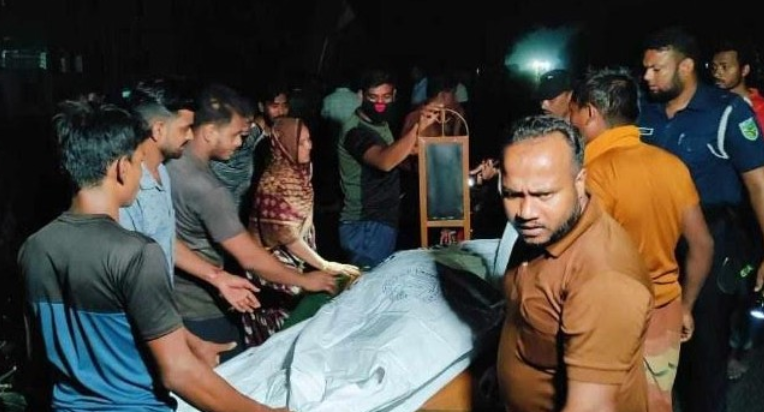 ট্রাকের চাকায় পৃষ্ট হয়ে এক সাইকেল আরোহি নিহত