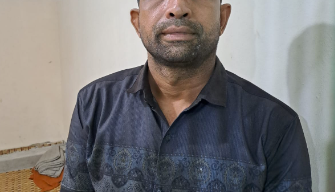 বরিশালে সাংবাদিককে মারধর মৎস্য ব্যবসায়ী তুহিন আটক।