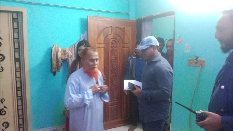 ঝালকাঠিতে সম্পত্তির জন্য বাবাকে ৮ দিন ধরে তালাবদ্ধ করে রাখলেন মেয়েরা