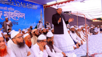 দেশকে অস্থিতিশীল করার ষড়যন্ত্র বন্ধে জাতীয় ঐক্য করতে হবে : চরমোনাই পীর