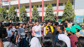 ‘পাঠ্যপুস্তকে ওয়াসিম আকরামের নাম না রাখা আবু সাঈদ-মুগ্ধর সঙ্গে বৈষম্যমূলক’