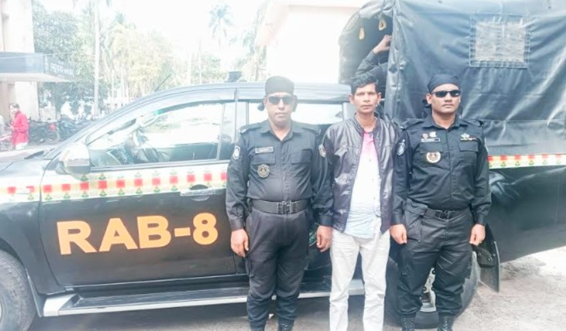 নেছারাবাদে চাঞ্চল্যকর জাফর হত্যা মামলার আসামি গ্রেপ্তার