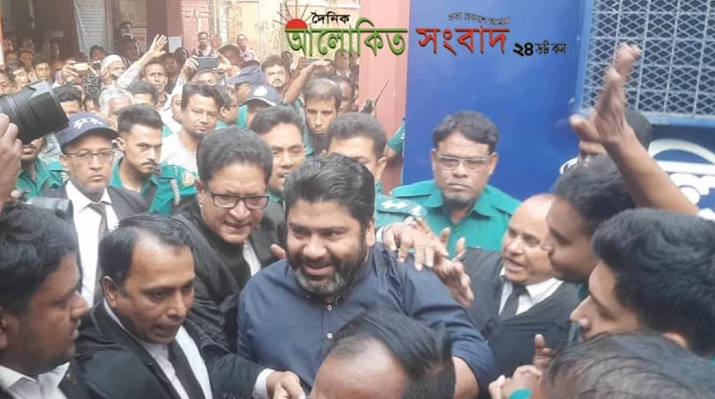 বরিশালে বিএনপির কার্যালয় ভাঙচুর: ৪ দিনের রিমান্ডে মঈন আব্দুল্লাহ