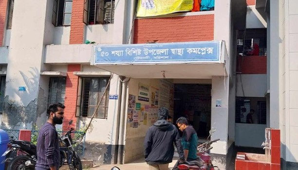 বরিশালে ছাত্রদলের দুই পক্ষের সংঘর্ষে বোমাবাজি, আহত ১০