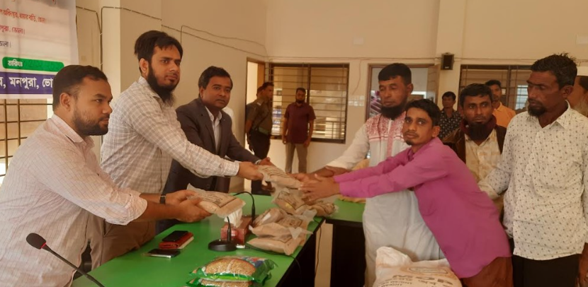 মনপুরায় কৃষি প্রনোদনার সার ও বীজ বিতরণ উদ্বোধন