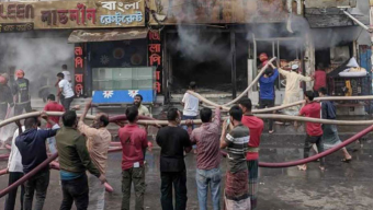উত্তরার রেস্টুরেন্টের আগুন নিয়ন্ত্রণে, ৭ জনকে উদ্ধার