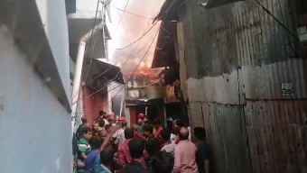 নগরীর বাজার রোডে জর্দার গোডাউনে আগুন, নিয়ন্ত্রণে ফায়ার সার্ভিসের ৬ ইউনিট