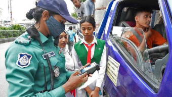 ঢাকা মহানগর এলাকায় ট্রাফিক আইন লঙ্ঘনে ১৭৯৯ মামলা