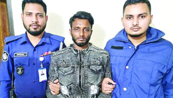 ক্ষুব্ধ ছিলেন বেতন নিয়ে,ক্ষোভেই জাহাজে সাত খুন! রিমান্ডে আকাশ