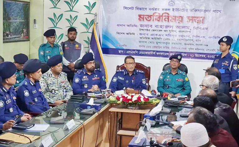 দলীয় স্বার্থ উদ্ধারে পুলিশ বড় ধরনের অপরাধ করেছে, এজন্য লজ্জিত: আইজিপি
