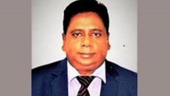 বরিশালে থ্রি-হুইলার উল্টে প্রাণ গেল মাধ্যমিক ও উচ্চ শিক্ষা বিভাগের উপসচিবের