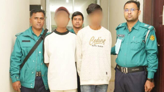 রাজধানীতে নেশার টাকা জোগাড় করতে ফ্লাইওভারে হত্যা,২ কিশোর গ্রেফতার