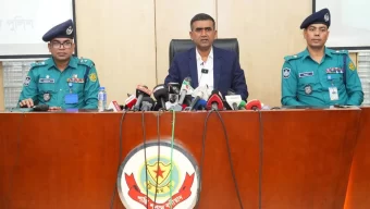 সীমান্তে কাঁটাতারের বেড়া নিয়ে কঠোর অবস্থানে বাংলাদেশ : স্বরাষ্ট্র উপদেষ্টা