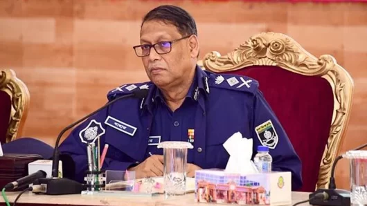 খুন-ছিনতাই বন্ধে পুলিশকে শতভাগ চেষ্টা করতে হবে : আইজিপি বাহারুল আলম