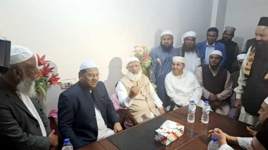 চরমোনাই পীরের সঙ্গে সৌজন্য সাক্ষাৎ জামায়াত আমিরের
