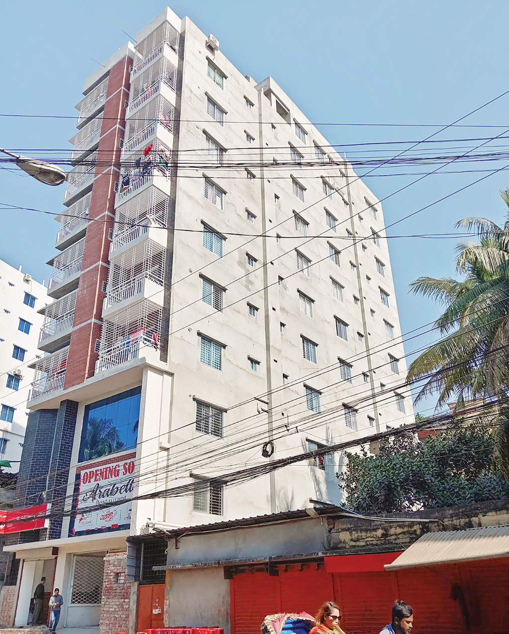 বরিশালে নকশা না মেনে একের পর এক উঠছে ভবন