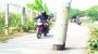 বরিশালে বিদ্যুতের খুঁটি রেখেই সড়ক সংস্কার দুর্ঘটনার শঙ্কা