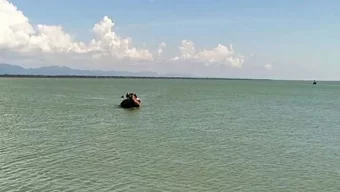৮ বছর পর নাফ নদে মাছ ধরার অনুমতি