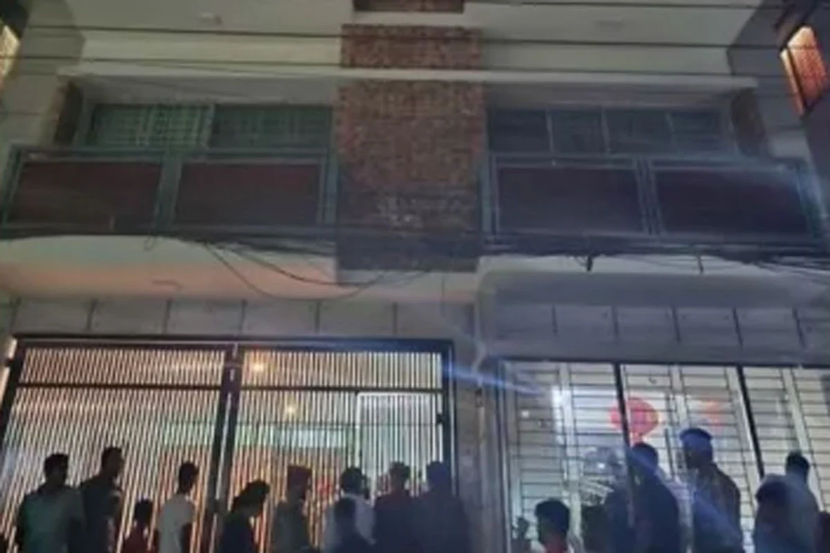 উত্তরায় ফ্ল্যাট থেকে চীনা নাগরিকের রক্তাক্ত মরদেহ উদ্ধার