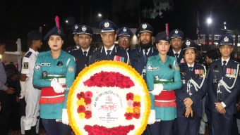 ভাষা শহিদদের প্রতি বিএমপি কমিশনার শ্রদ্ধা
