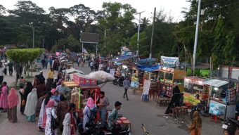 বরিশালে ফুটপাত থেকে চাঁদাবাজ রুখতে, বিভাগীয় কমিশনার কঠোর হুশিয়ারী