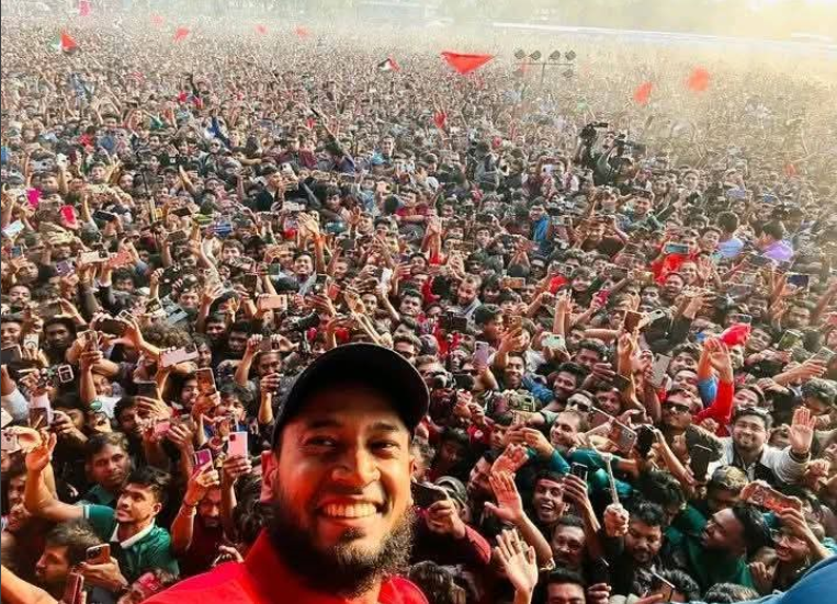বরিশালে চ্যাম্পিয়ন তামিমদের দেখে আনন্দে আত্মহারা ক্রিকেটপ্রেমীরা