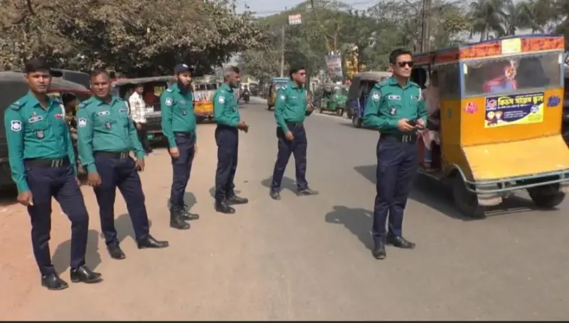 বরিশালে অপারেশন ডেভিল হান্টে চেক পোস্টে তল্লাশী , গ্রেফতার-২