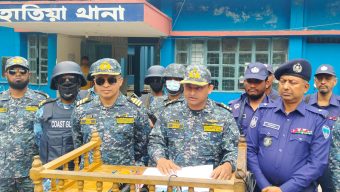 অপারেশন ডেভিল হান্ট: নোয়াখালীতে যৌথ বাহিনীর ওপর ককটেল নিক্ষেপ